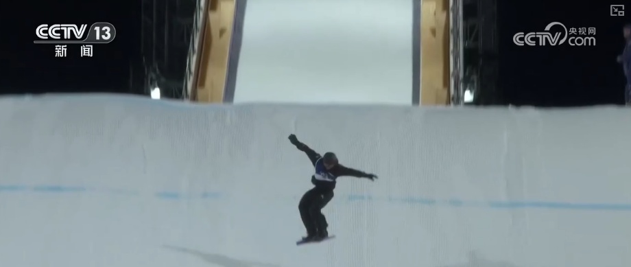 中国队“冰上坚守、雪上奔涌” 为中国健儿执着与锐气欢呼