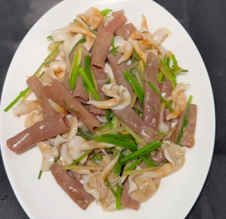 私厨上门做年夜饭爆火！日薪上千仍“一厨难求”！