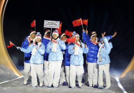 米兰冬奥会开幕 中国冰雪健儿四地齐登场