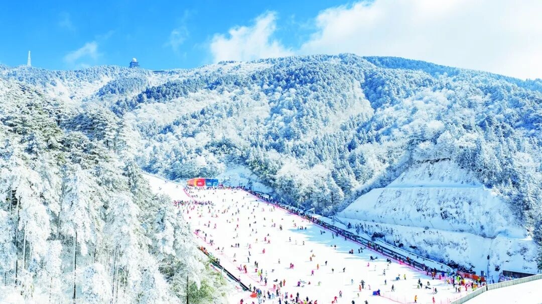 米兰冬奥会上热搜,我国“冰雪+文旅+体育”上热度—— 米兰冬奥会上热搜,我国“冰雪+文旅+体育”上热度——