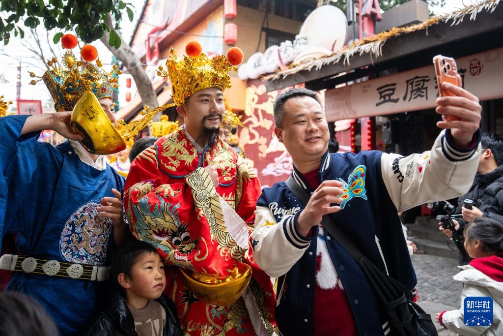 湖南宁乡:炭河古城欢乐迎新春 湖南宁乡:炭河古城欢乐迎新春