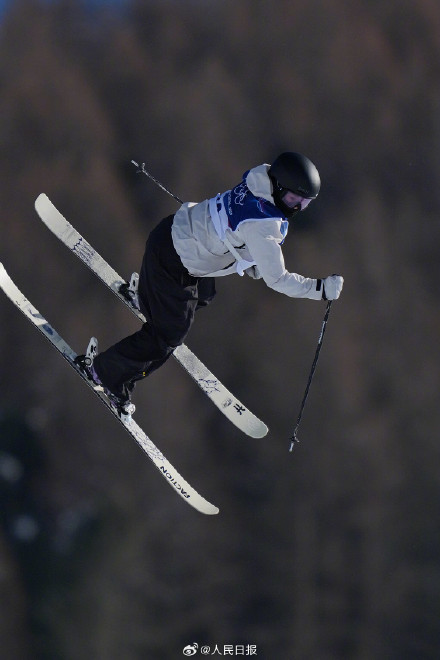 三位中国选手进坡面障碍技巧决赛