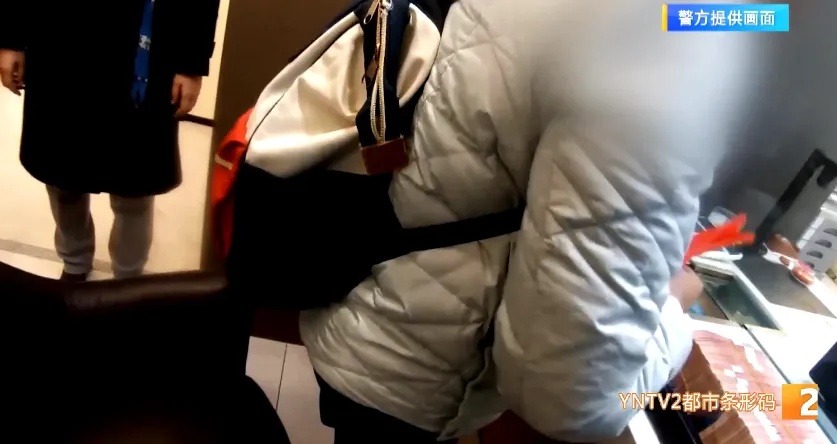 母亲要取36万给儿子付彩礼，已婚儿子当场懵了！真相是……