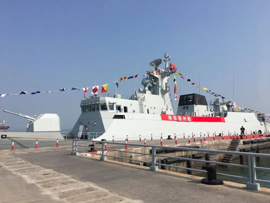 广西人的默契太燃了！广西舰、钦州舰高票登顶，凭实力“出列”🤩