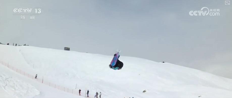 中国队“冰上坚守、雪上奔涌” 为中国健儿执着与锐气欢呼