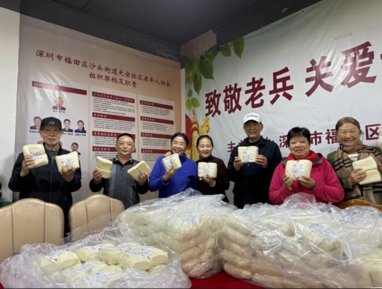 “老兵馒头”只送不卖！每日现身深圳街头，几分钟就被领取一空