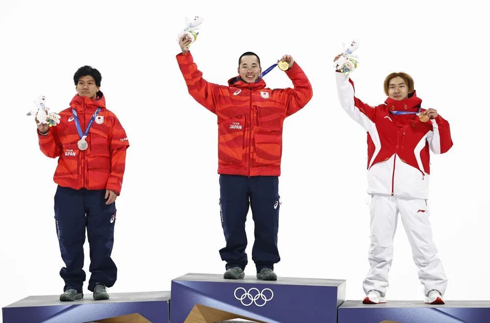 苏翊鸣夺得中国队首枚奖牌：褪掉光环，重新成为挑战者