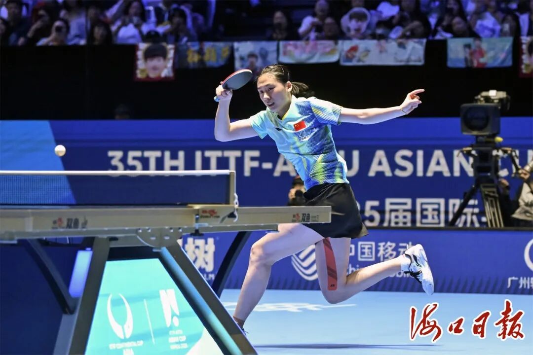 林诗栋无缘半决赛 国乒女队3人进四强 林诗栋无缘半决赛 国乒女队3人进四强