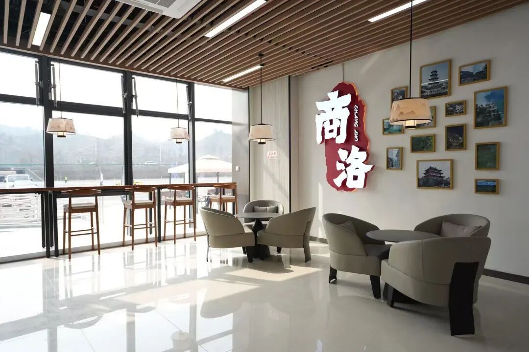 全新亮相!陕西一高速服务区正式运营 全新亮相!陕西一高速服务区正式运营