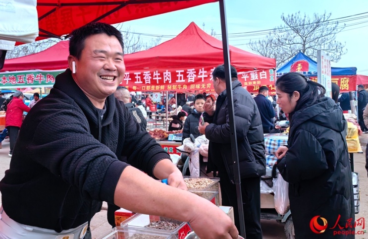 “孩儿,回来赶集吧!” “孩儿,回来赶集吧!”