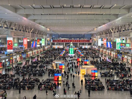 上海四大火车站进入通宵模式