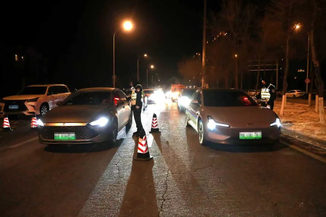 “隔夜酒”“晨起酒”……冰城交管部门持续查处酒驾违法