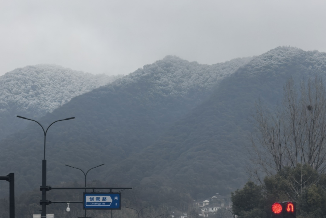 直冲25℃！浙江升温时间确定！杭州惊现罕见一幕，很多人头一回看到......