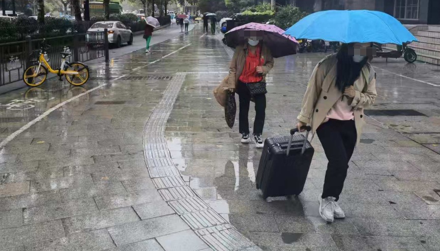 直冲25℃！浙江升温时间确定！杭州惊现罕见一幕，很多人头一回看到......