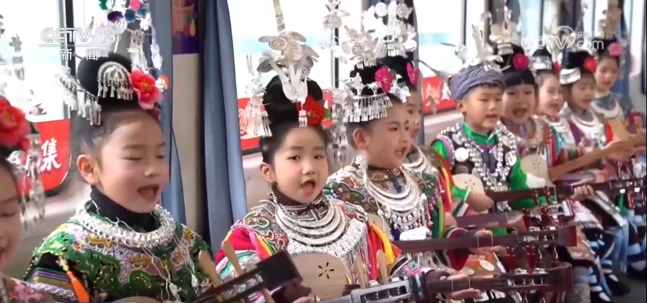 串联百余个少数民族村寨 “幸福慢车”满载“烟火气”跑出乡村振兴新活力