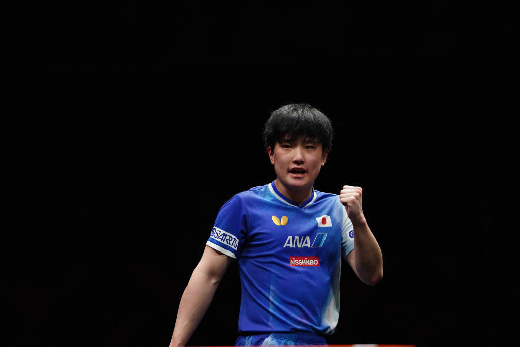 乒乓球亚洲杯男单决赛，王楚钦击败张本智和成功卫冕冠军