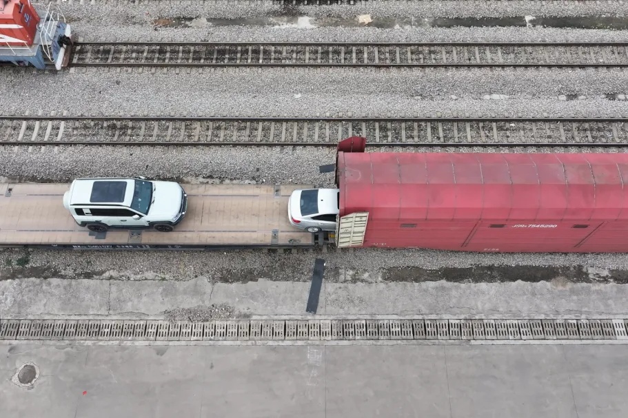 12306能给汽车买“火车票”？春运订单火爆！