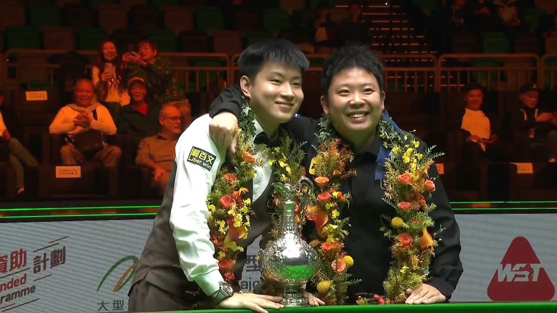 赵心童夺得斯诺克世界大奖赛冠军