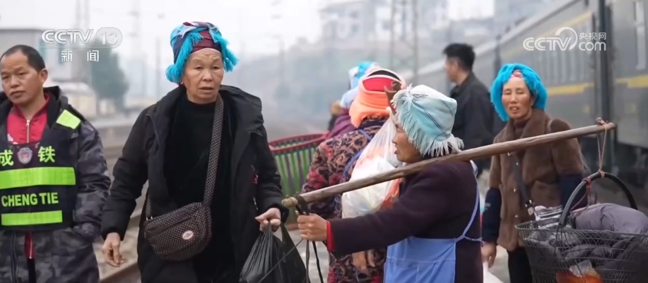 串联百余个少数民族村寨 “幸福慢车”满载“烟火气”跑出乡村振兴新活力