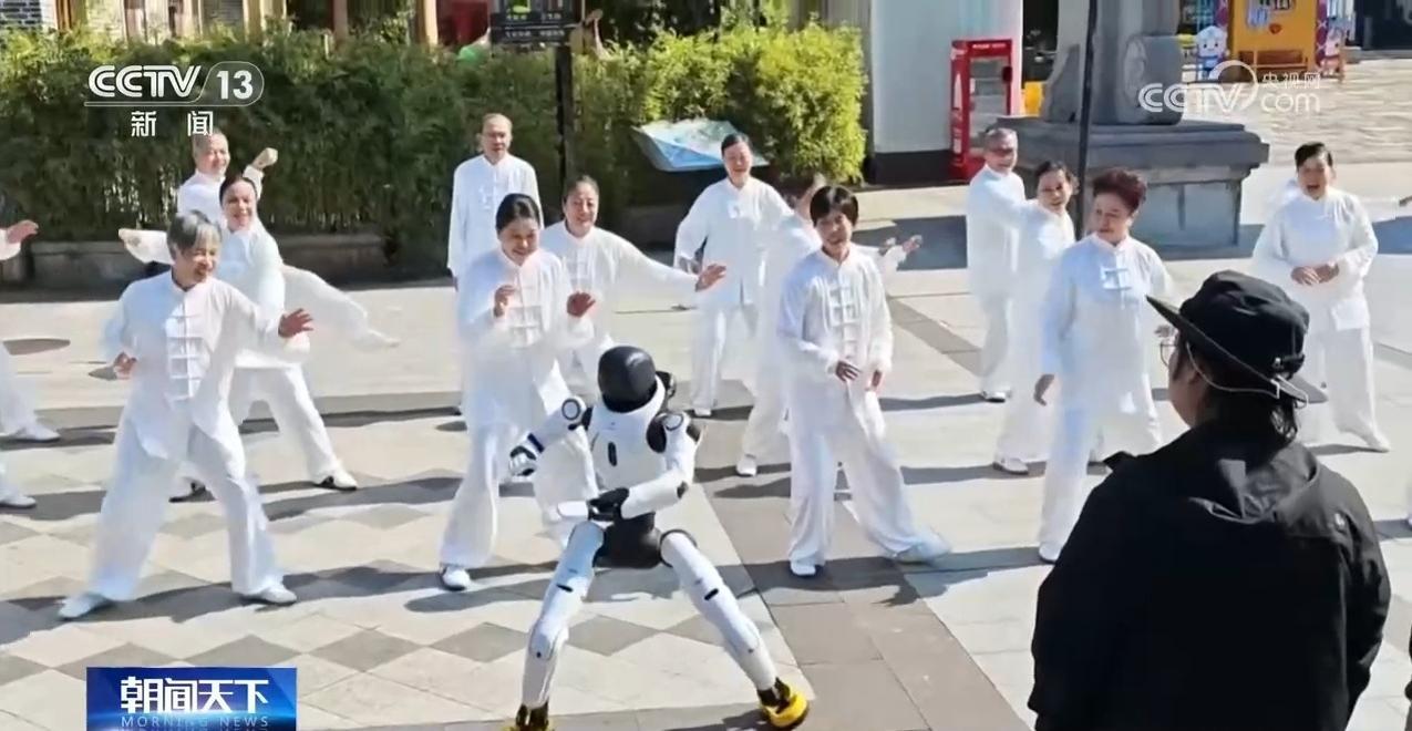 从单纯设备出租到专业服务 机器人租赁市场有点“燃”