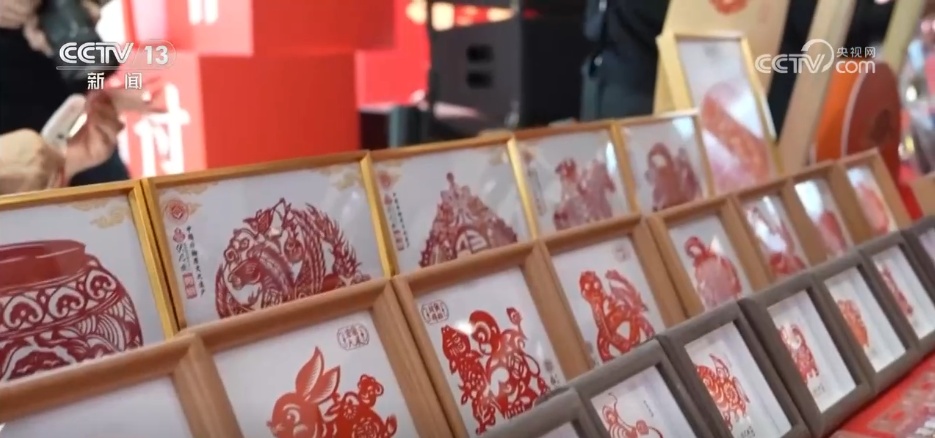 赏花灯、逛大集、买年货，“马”上迎春！各地“年货经济+非遗民俗”热力十足