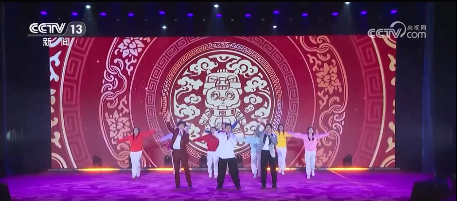 年货大集开市打造“逛买玩赏食”新体验 特色年俗活动点燃文旅消费热潮