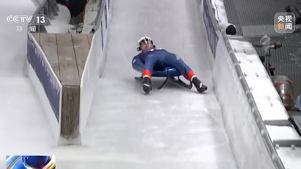 贴冰“飞行”、时速可达145公里 看雪橇比赛留意三个细节