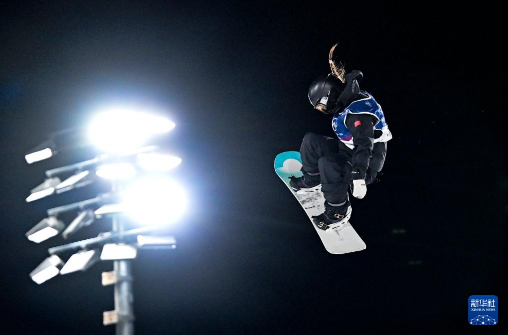 冬奥会单板滑雪——张小楠晋级女子大跳台决赛