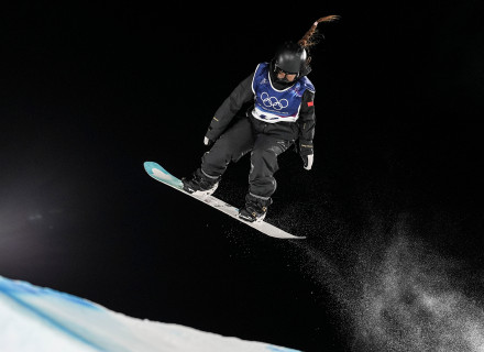追平最佳单板滑雪女子大跳台张小楠获第5名 追平最佳单板滑雪女子大跳台张小楠获第5名