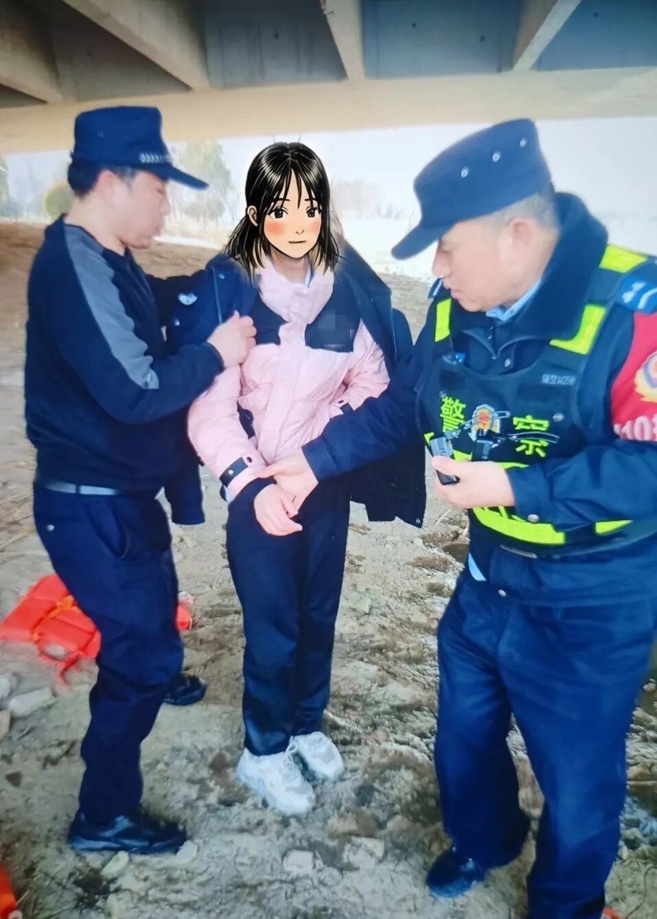 生死瞬间,他们纵身一跃…… 生死瞬间,他们纵身一跃……