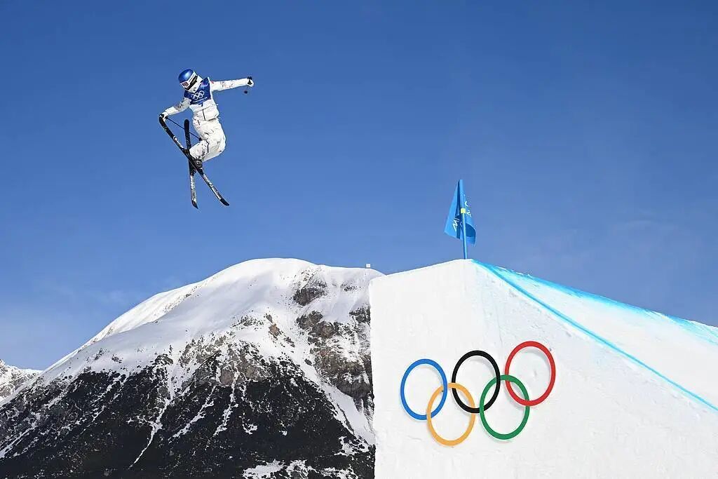 谷爱凌，拿下中国冬奥军团第一银