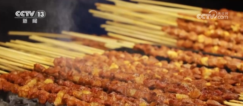 腊月“忙年”模式拉满 “年经济”烟火气里涌动经济暖流