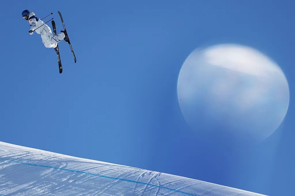 谷爱凌，拿下中国冬奥军团第一银