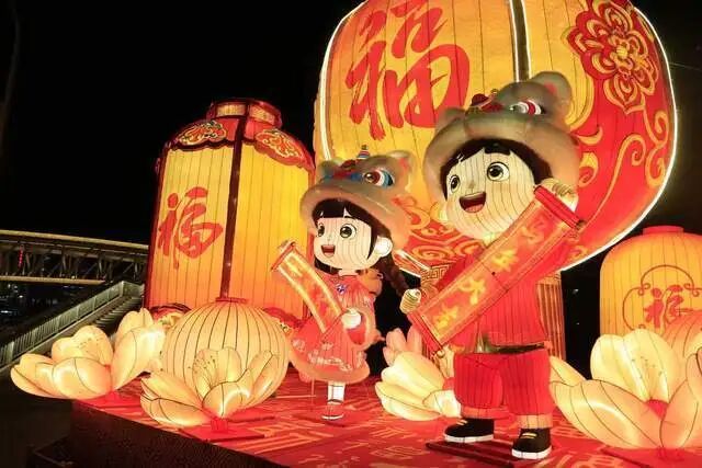 年味已拉满!北京春节景观布置完成,一起解锁—— 年味已拉满!北京春节景观布置完成,一起解锁——