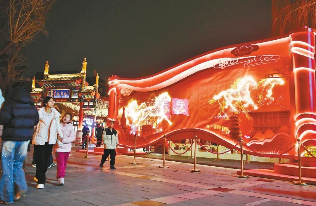 今晚，北京全市按重大节假日等级开启景观照明