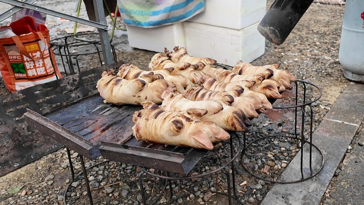 文化中国行·赶大集丨嘎嘎香的年货大集为啥都争着买猪前蹄？