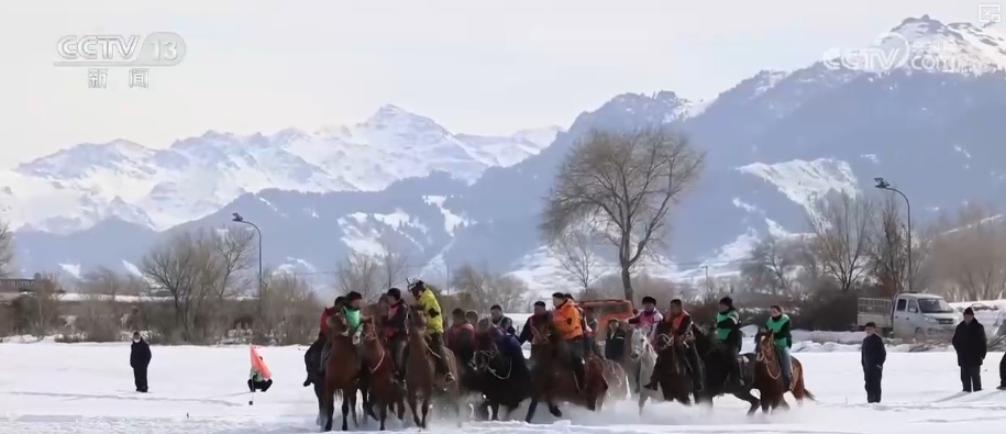 “村晚”开演、花船摇曳、百鼓齐鸣 多彩民俗“引客来”璀璨非遗年味浓 “村晚”开演、花船摇曳、百鼓齐鸣 多彩民俗“引客来”璀璨非遗年味浓