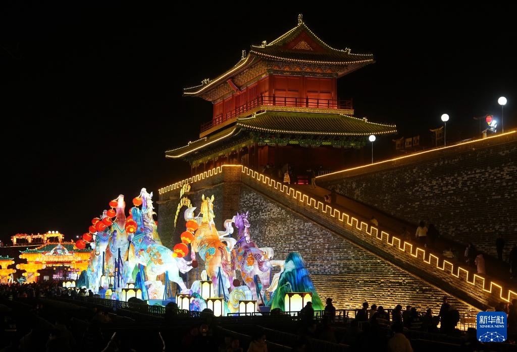 河北正定：赏花灯迎新春