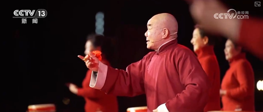 “村晚”开演、花船摇曳、百鼓齐鸣 多彩民俗“引客来”璀璨非遗年味浓 “村晚”开演、花船摇曳、百鼓齐鸣 多彩民俗“引客来”璀璨非遗年味浓