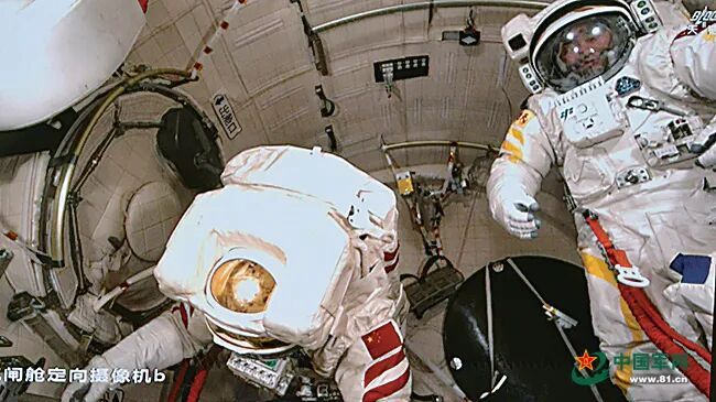 在轨204天：神舟二十号乘组的太空时光