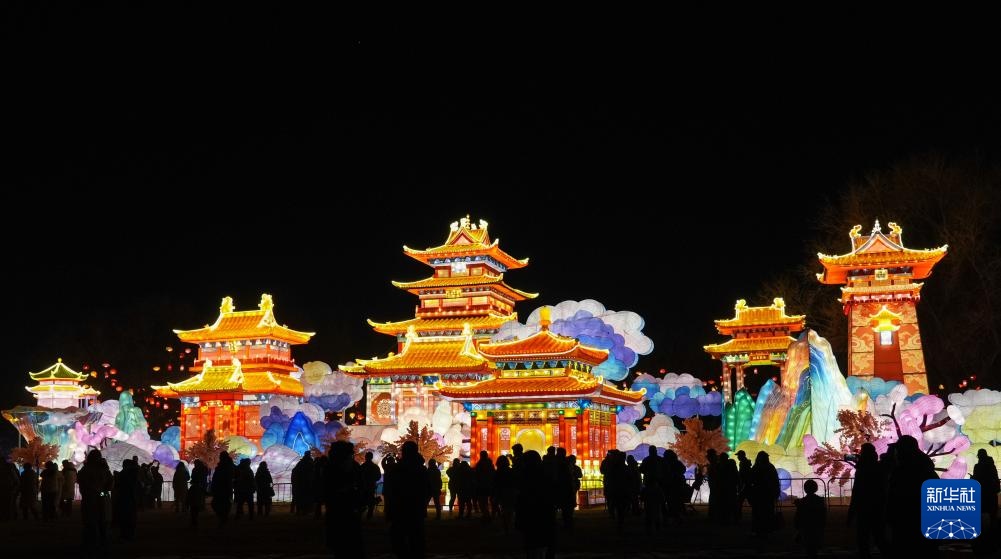北京:2026圆明园新春灯会启幕 北京:2026圆明园新春灯会启幕