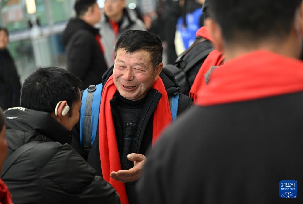 西安：免费爱心专列送务工者归乡