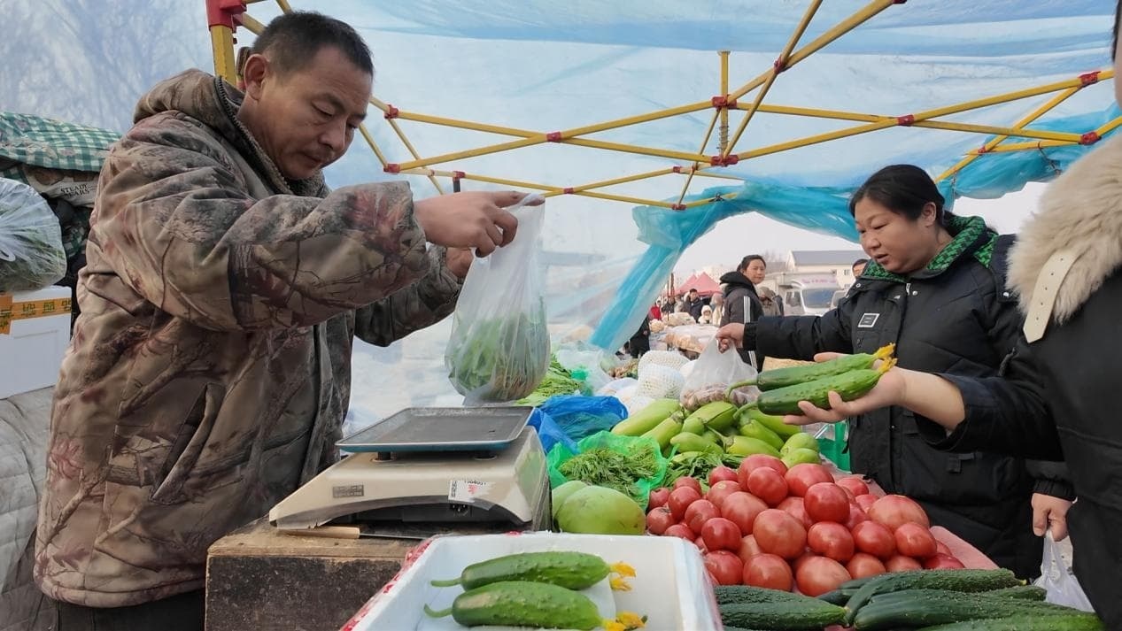 文化中国行·赶大集丨嘎嘎香的年货大集为啥都争着买猪前蹄？