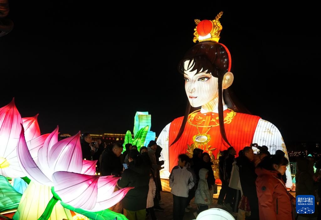 河北正定：赏花灯迎新春