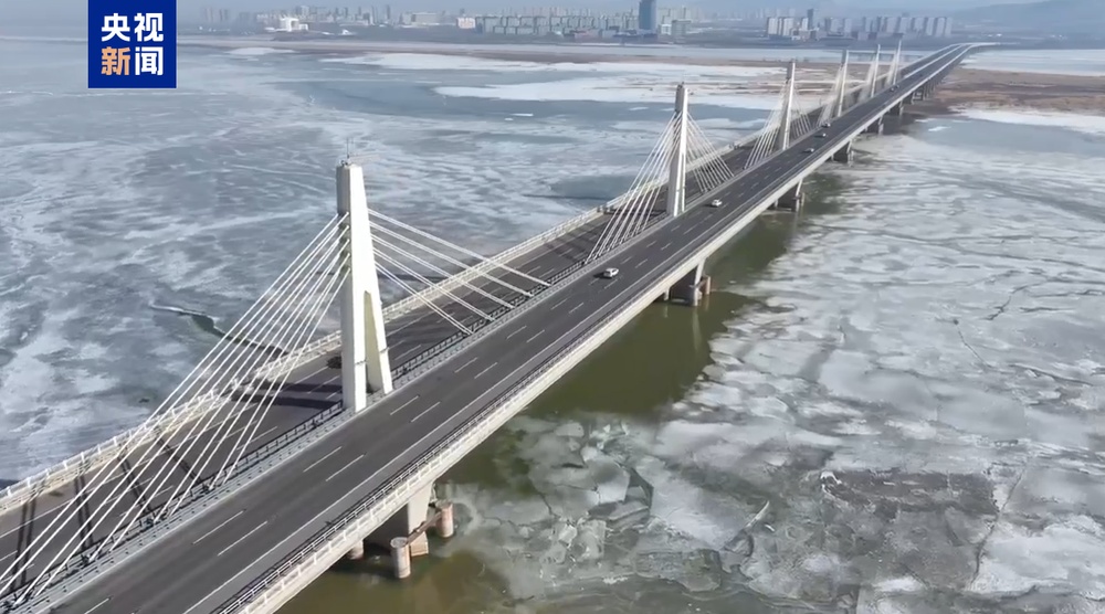 黄河内蒙古乌海段全线开河 较去年提前10天