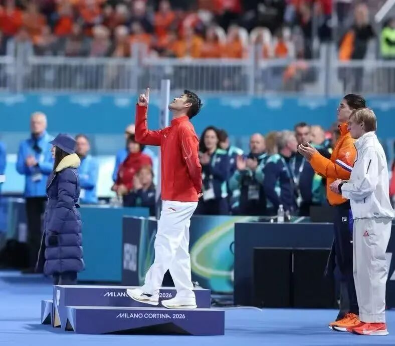 创历史！宁忠岩米兰冬奥速滑男子1000米摘铜