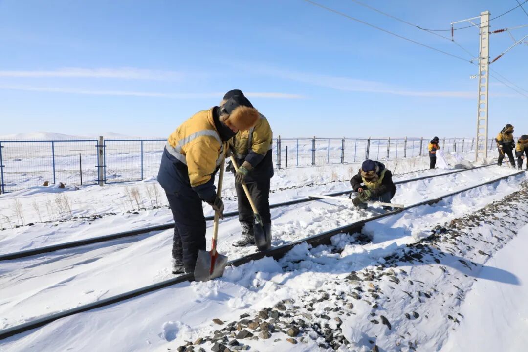 热姜汤、热奶茶持续供应!这个春运太暖了! 热姜汤、热奶茶持续供应!这个春运太暖了!