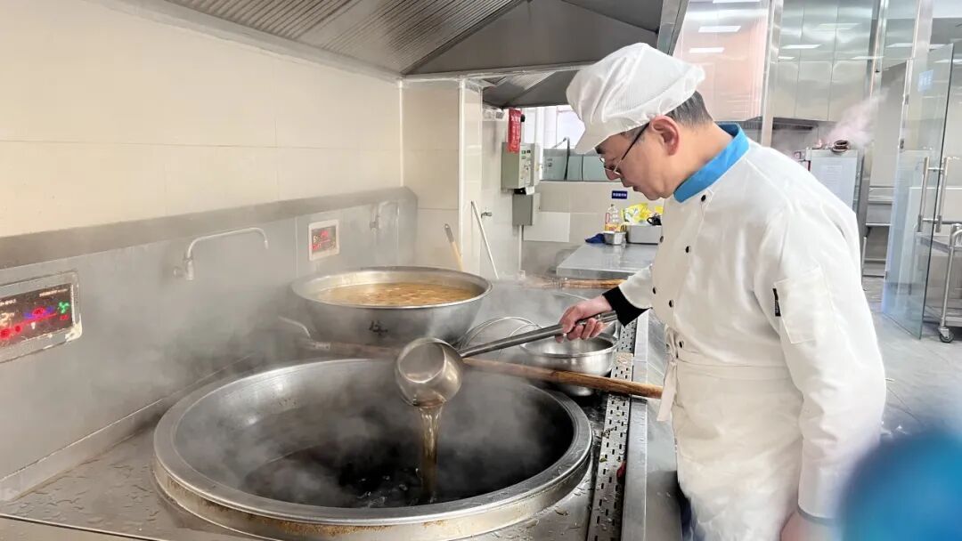 热姜汤、热奶茶持续供应!这个春运太暖了! 热姜汤、热奶茶持续供应!这个春运太暖了!