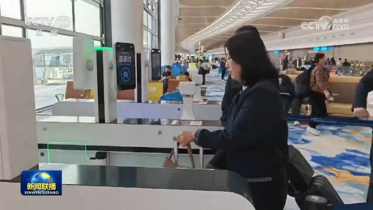 交通部门多措并举应对节前客流高峰