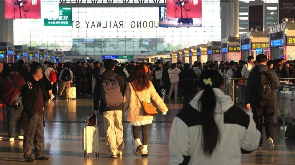 全国铁路计划加开旅客列车2039列